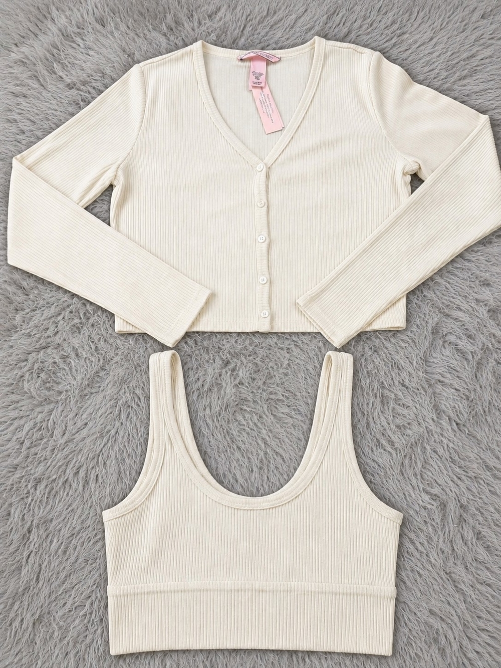 Victoria,s Secret NWT 3-piece Set XS (Short,s Not Included)